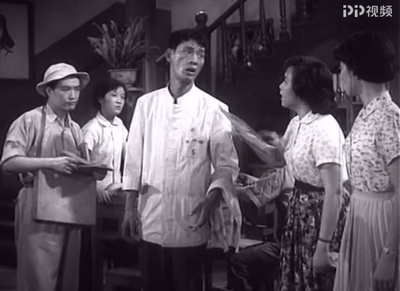 任伟民的写真-《满意不满意》饰顾客...