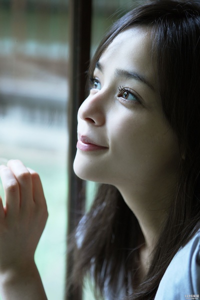 加藤罗莎的写真