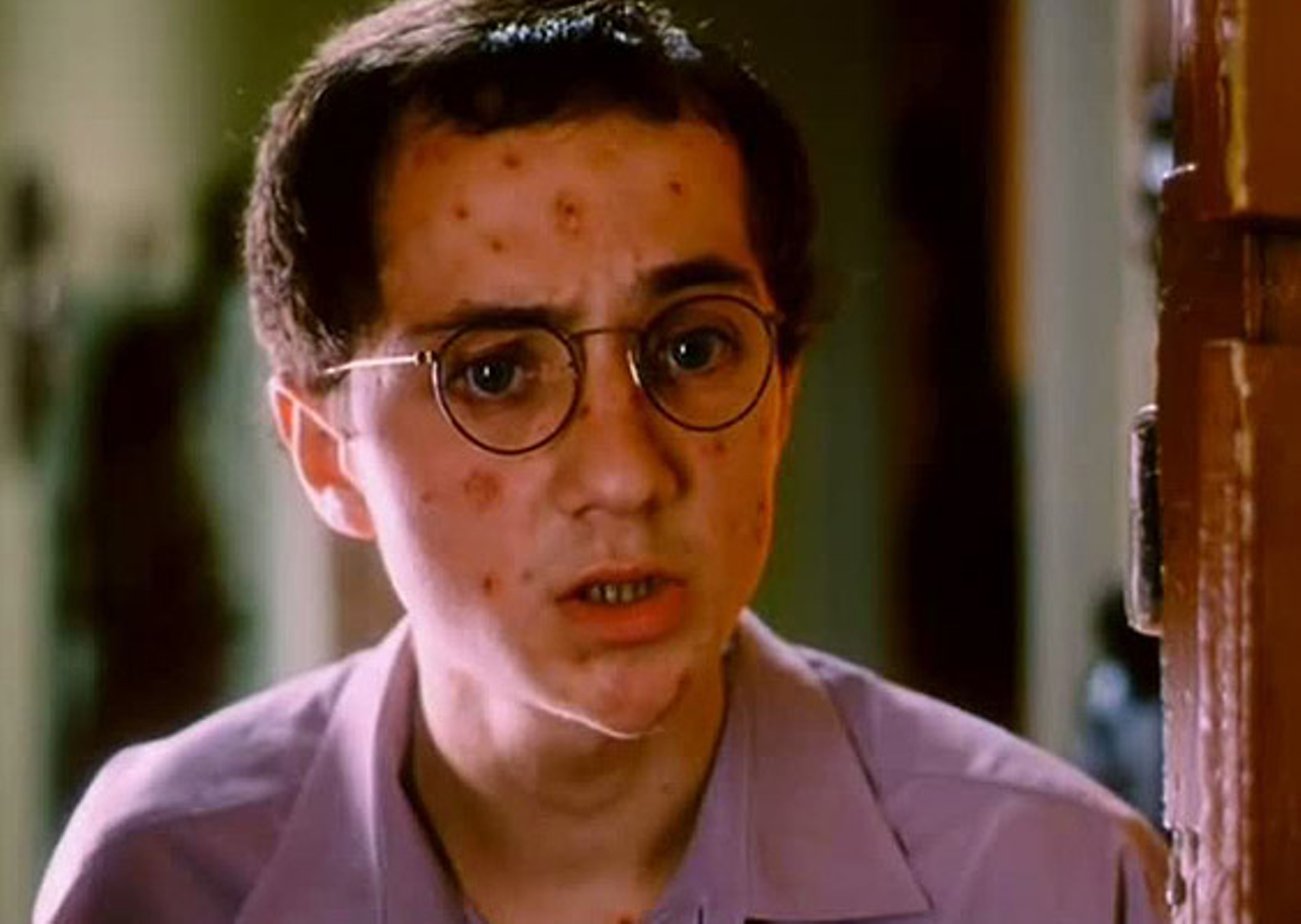 胡契克·卡勒塔的写真-《男孩不哭》(2000)中...