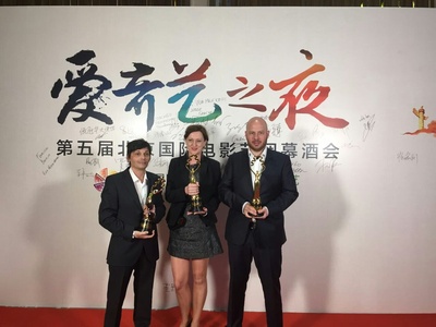 伊娃·班多尔的写真