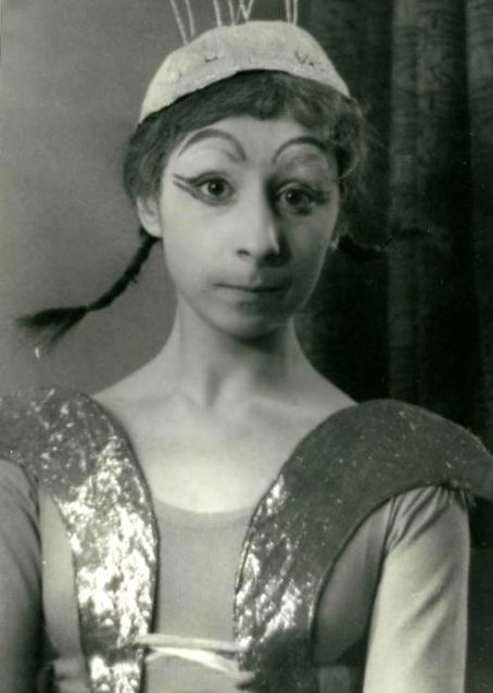 莉亚·阿赫扎科娃的写真