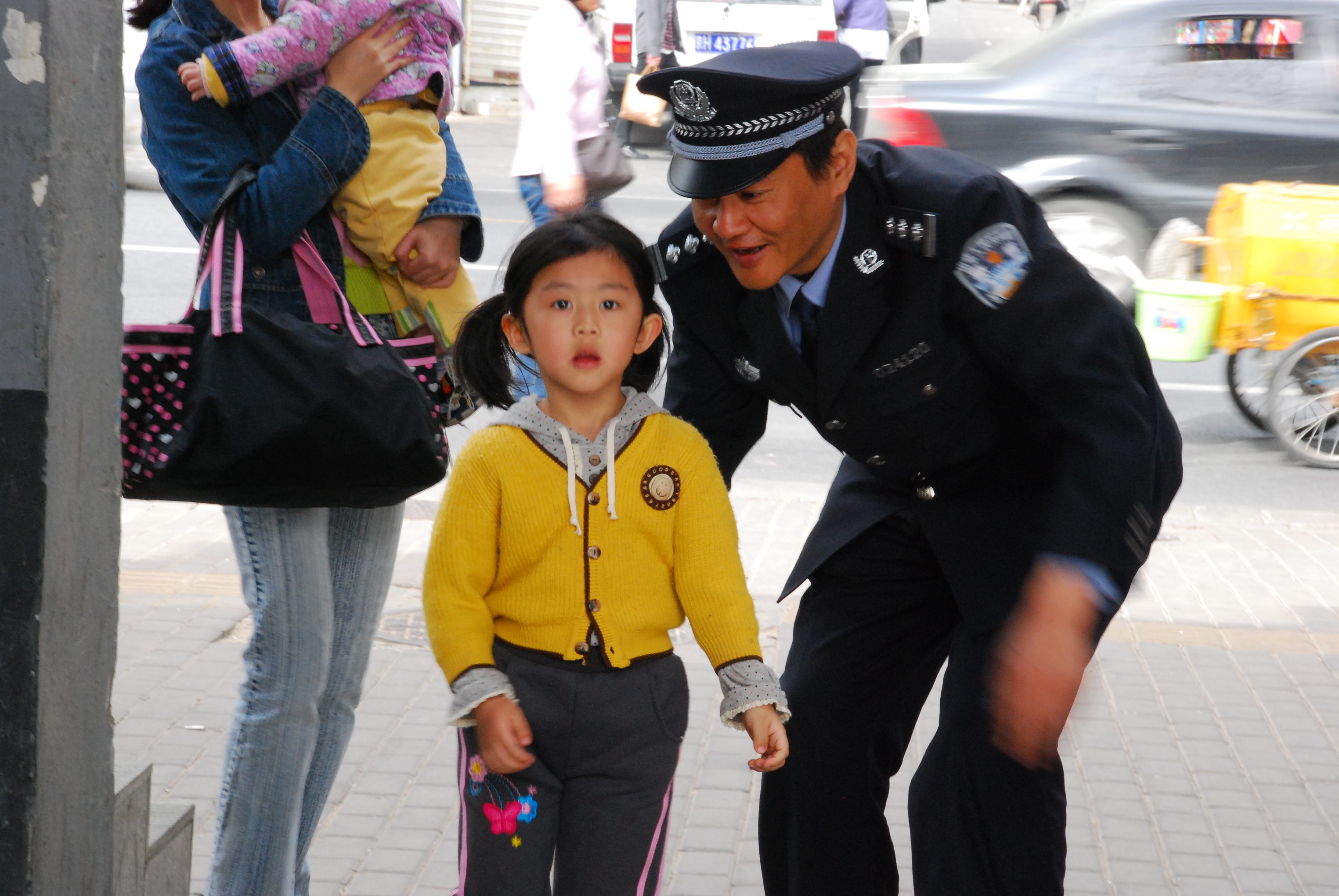 王辉的写真-胡同片警