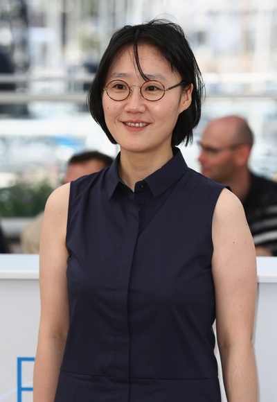 郑朱莉的写真-Director July Jung atte...