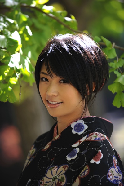 范田纱纱的写真