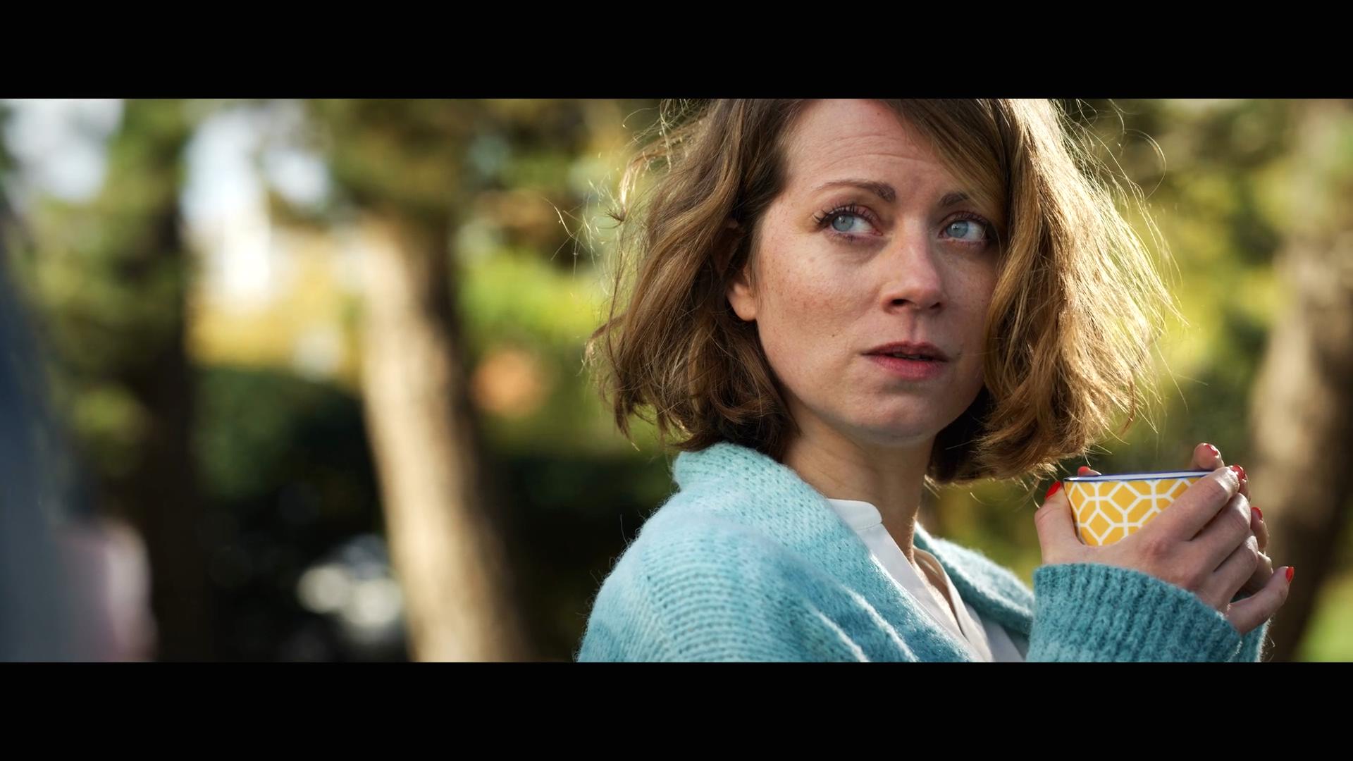 爱丽丝·德维尔的写真-Schwarze Insel (2021...