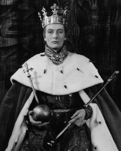 约翰·内威尔的写真