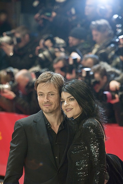 贾思敏·塔巴塔拜的写真