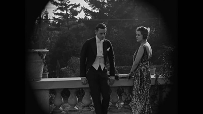 艾德娜·珀薇安丝的写真