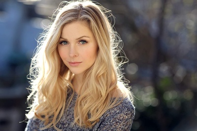 米兰达·亨妮莎的写真