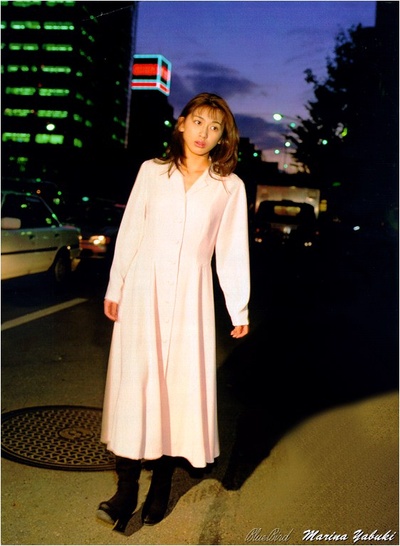 矢吹麻里奈的写真