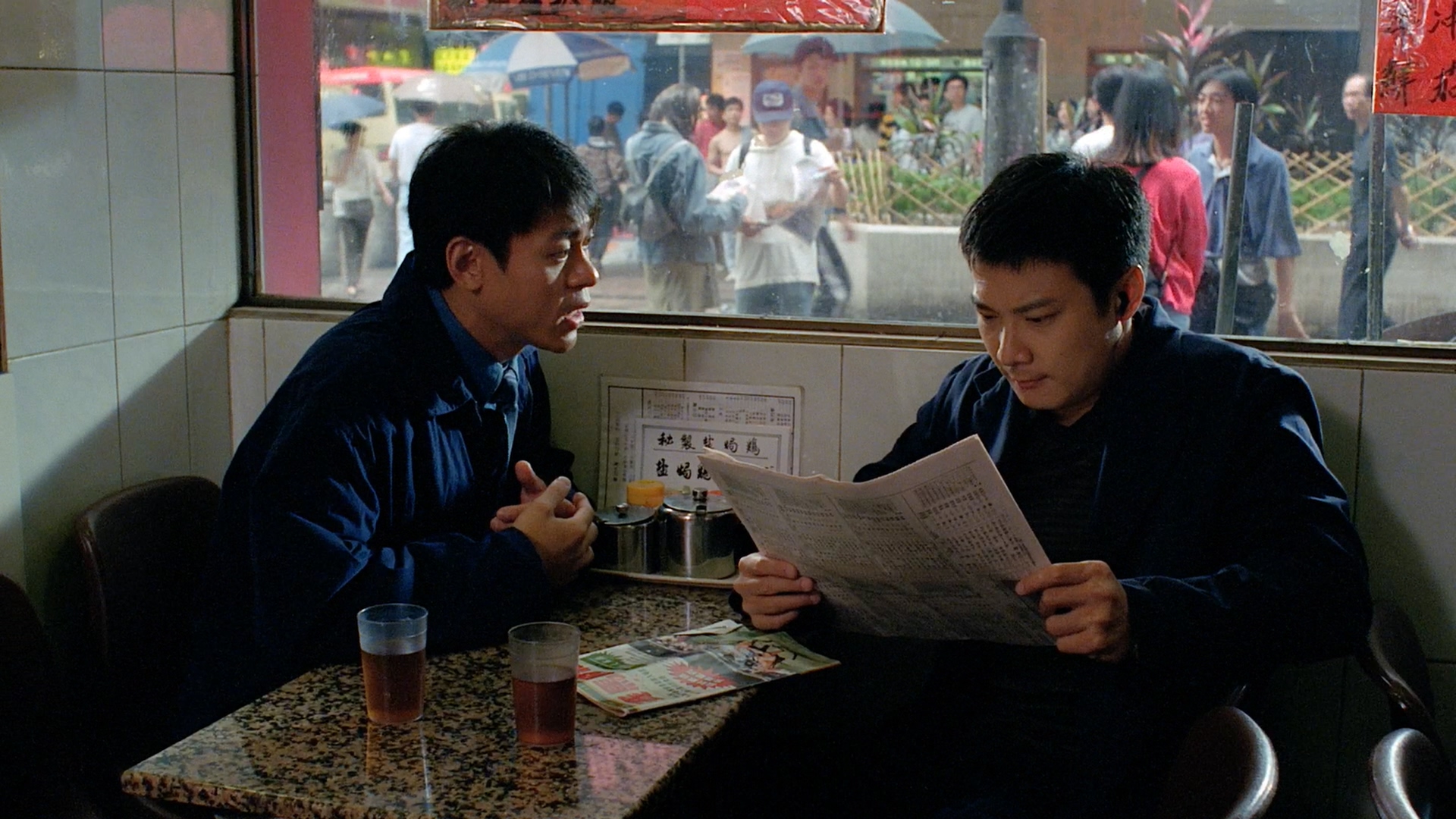 容锦昌的写真-《高度戒備》