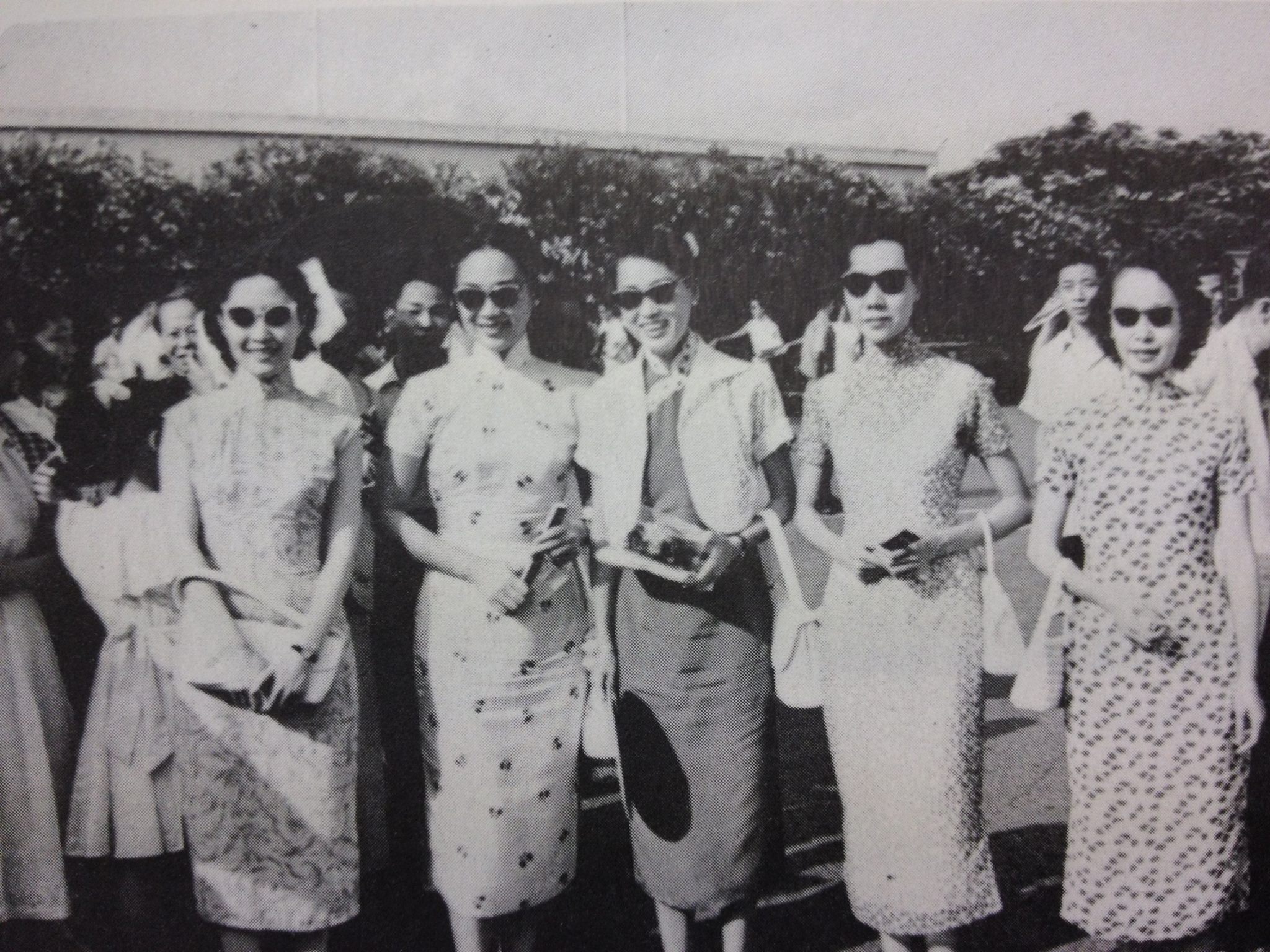 白燕的写真-梅綺，白燕，紅缐女，...