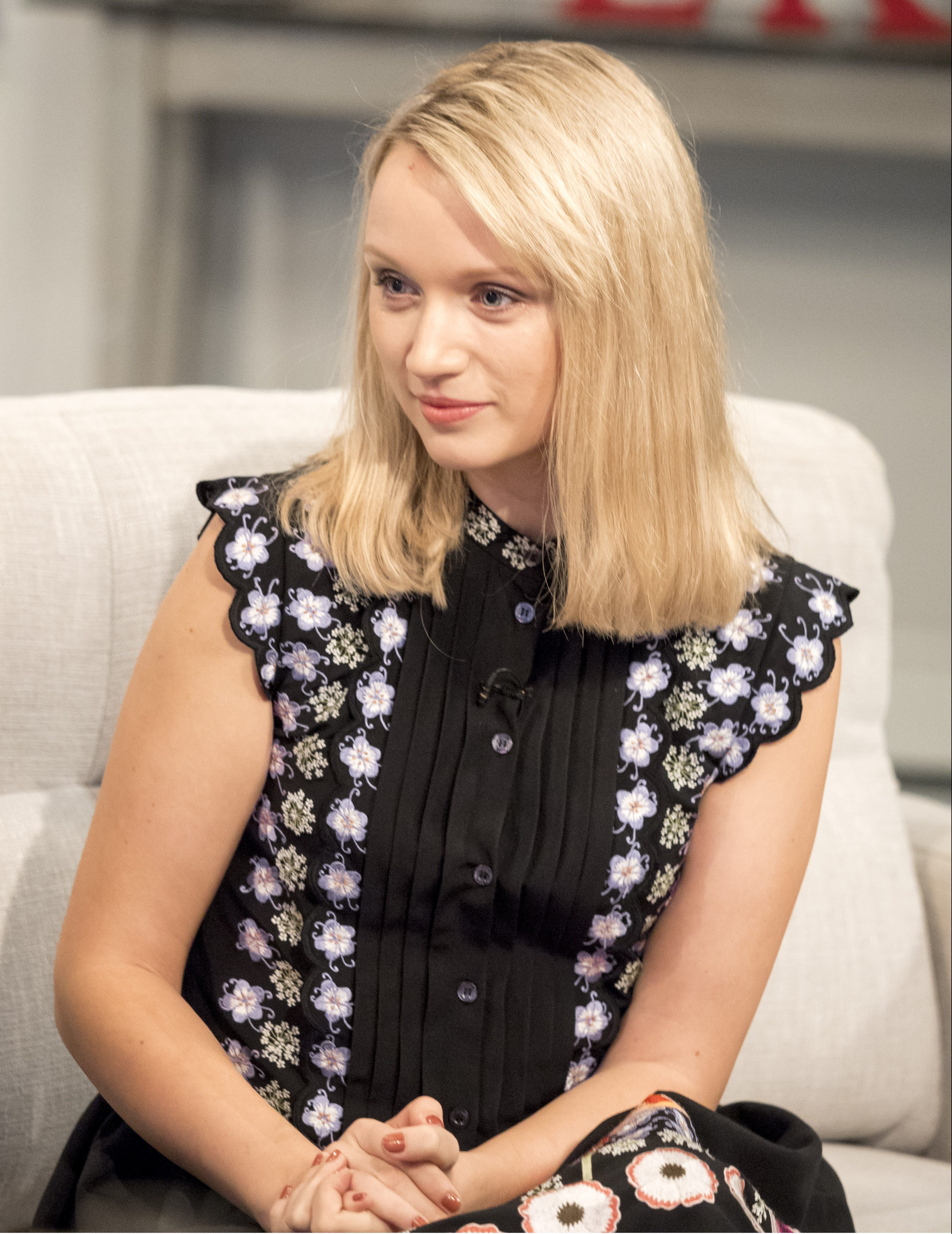 艾米丽·伯林顿的写真