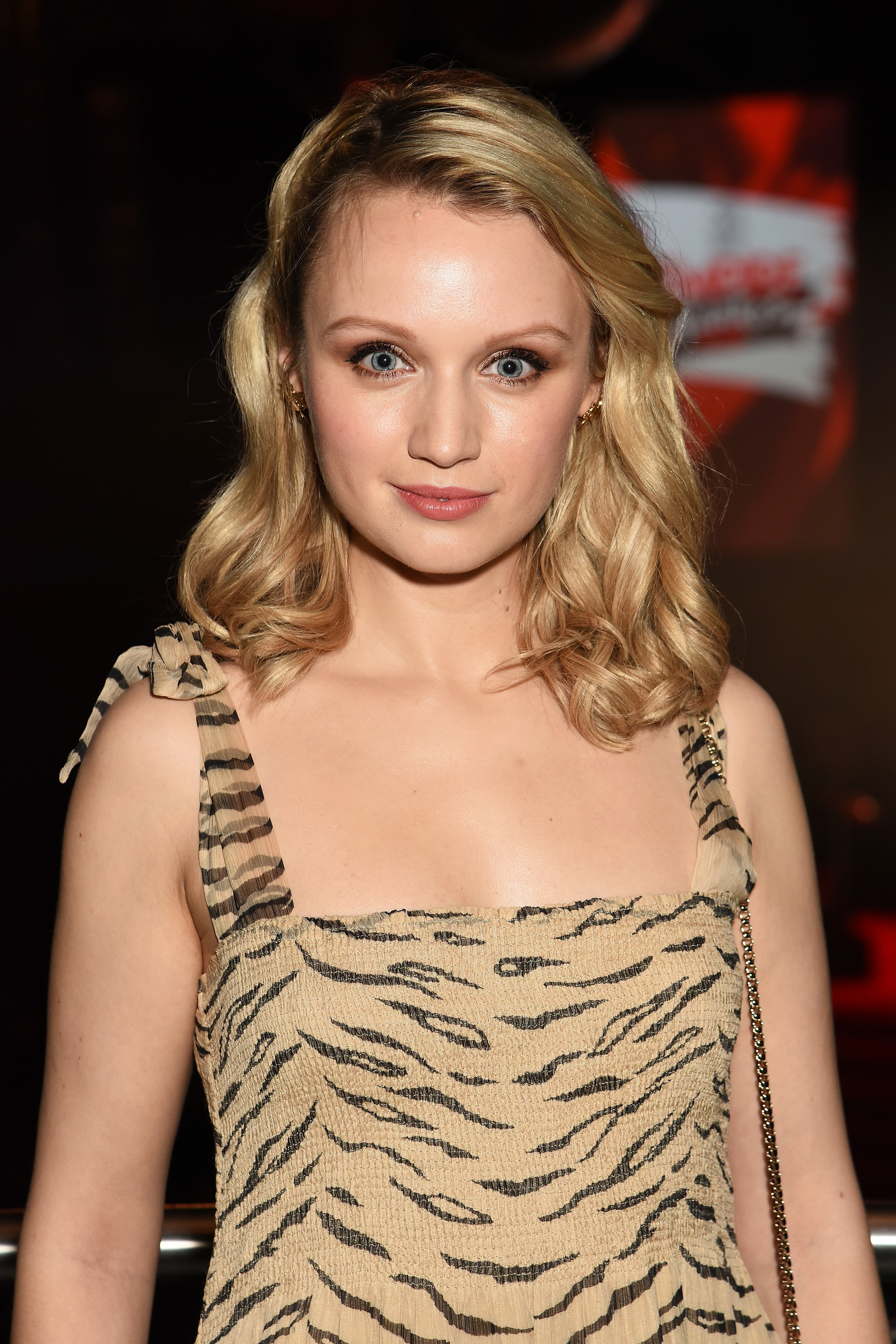 艾米丽·伯林顿的写真