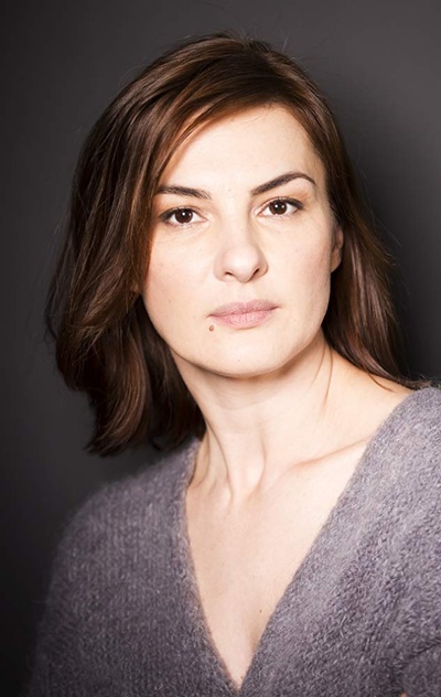 伊万娜·弗洛拉的写真