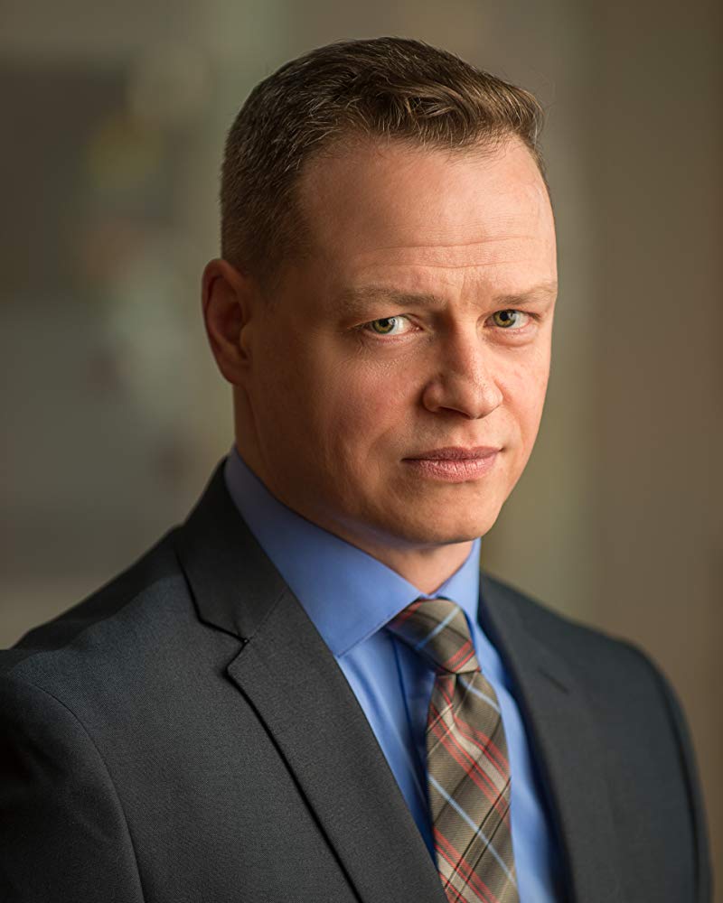 阿隆·休斯的写真