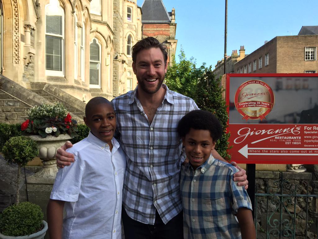 李·琼斯的写真