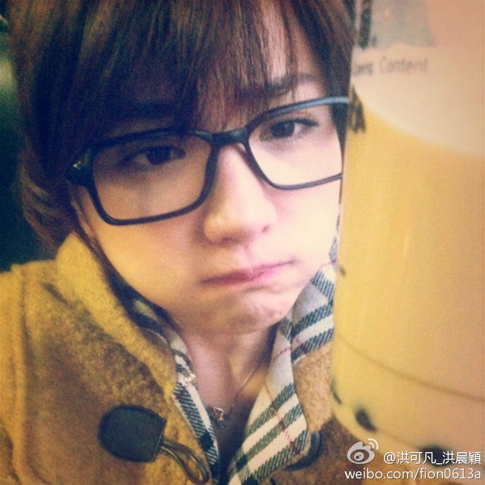 洪晨颖的写真