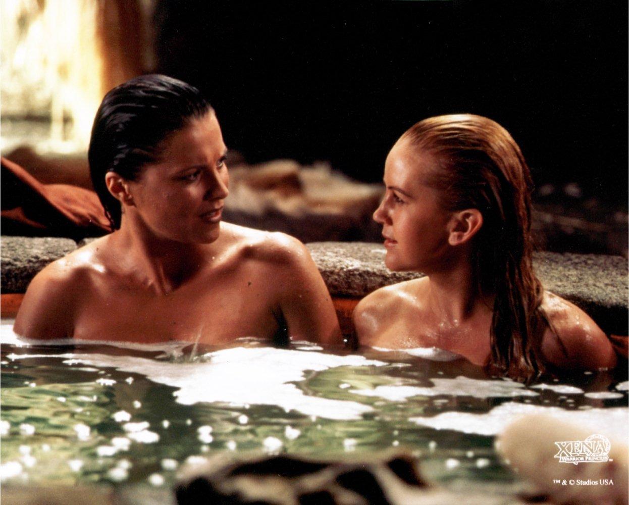 蕾妮·奥康纳的写真-Lucy Lawless&René...