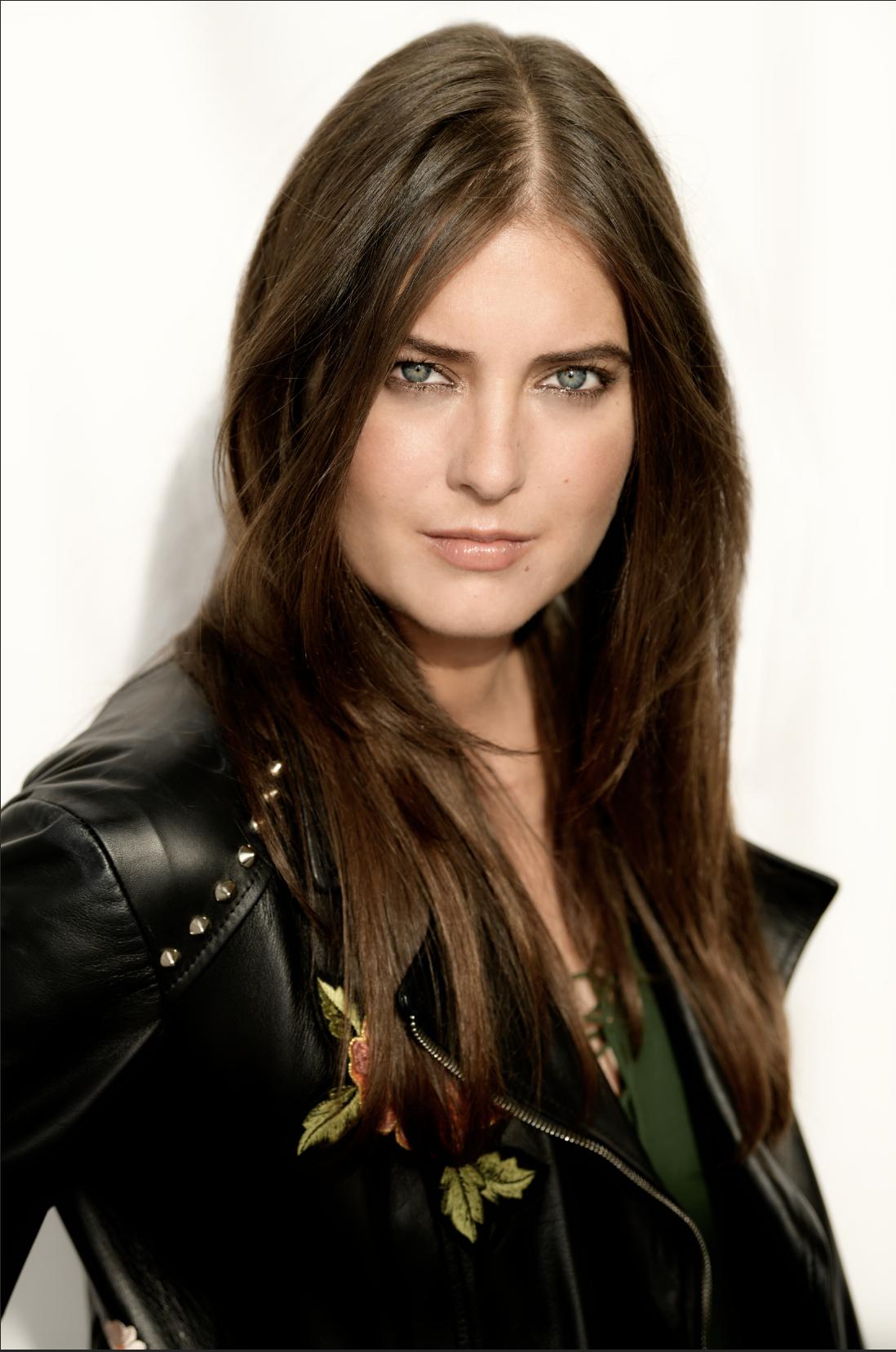 贾斯婷·瓦希伯格的写真