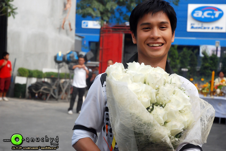 阿奴沏·萨潘彭的写真