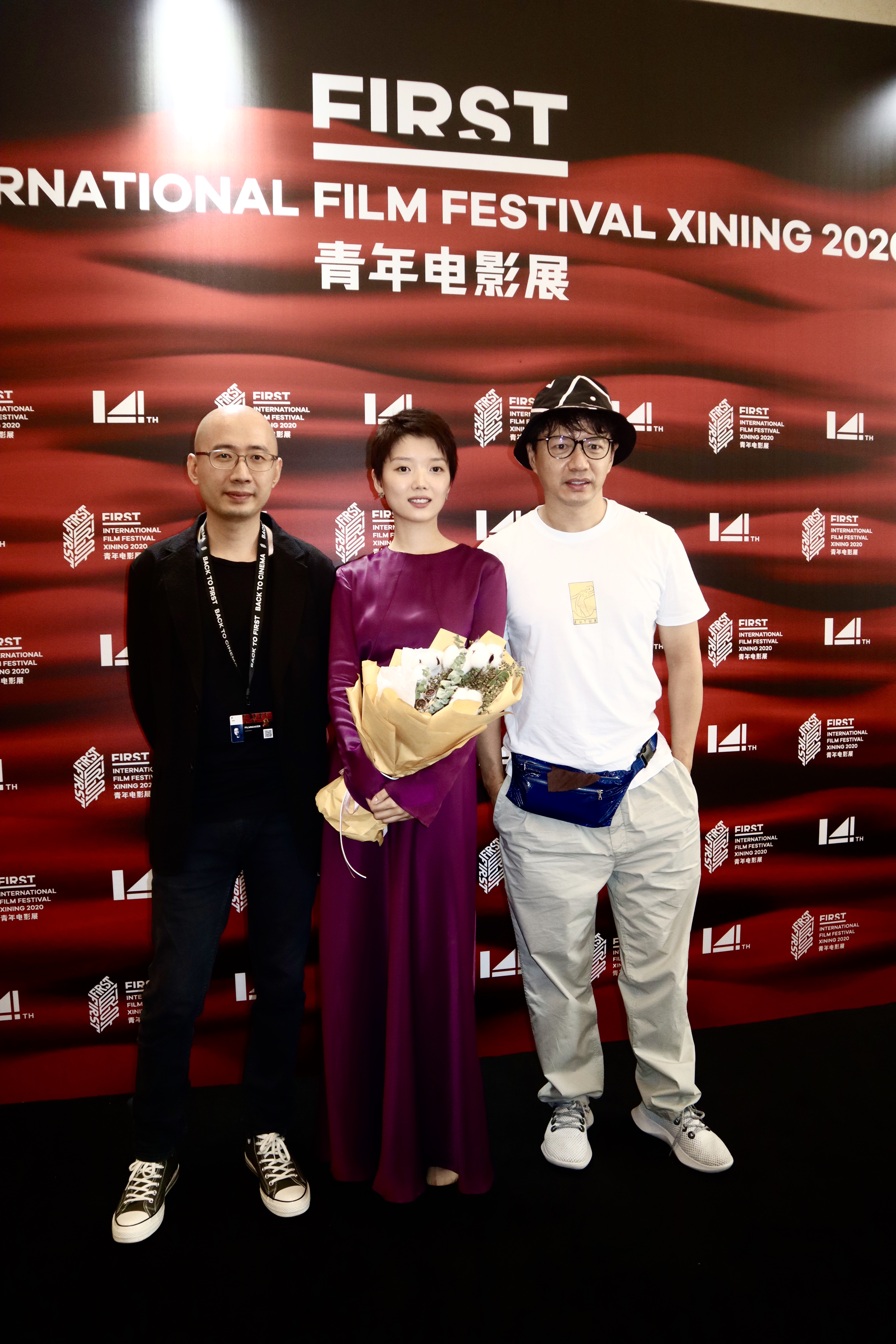 池韵的写真-池韵、周洲与段奕宏映...