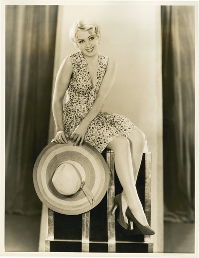 琼·布朗德尔的写真