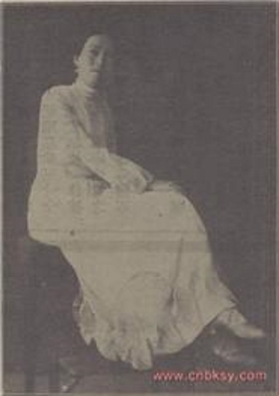 张玲君的写真-中国摄影学会画报192...