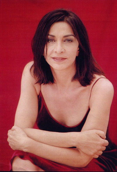 安娜·博纳奥图的写真