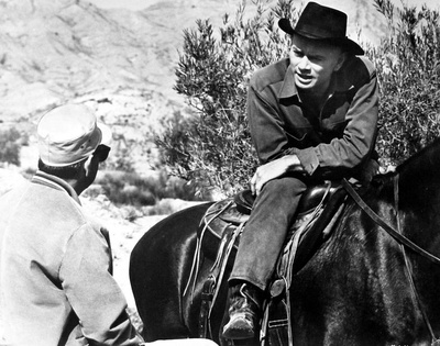 伯特·肯尼迪的写真-与尢伯连纳在return of ...