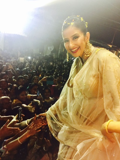 玛尼沙·柯伊拉拉的写真