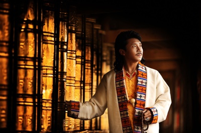 容中尔甲的写真