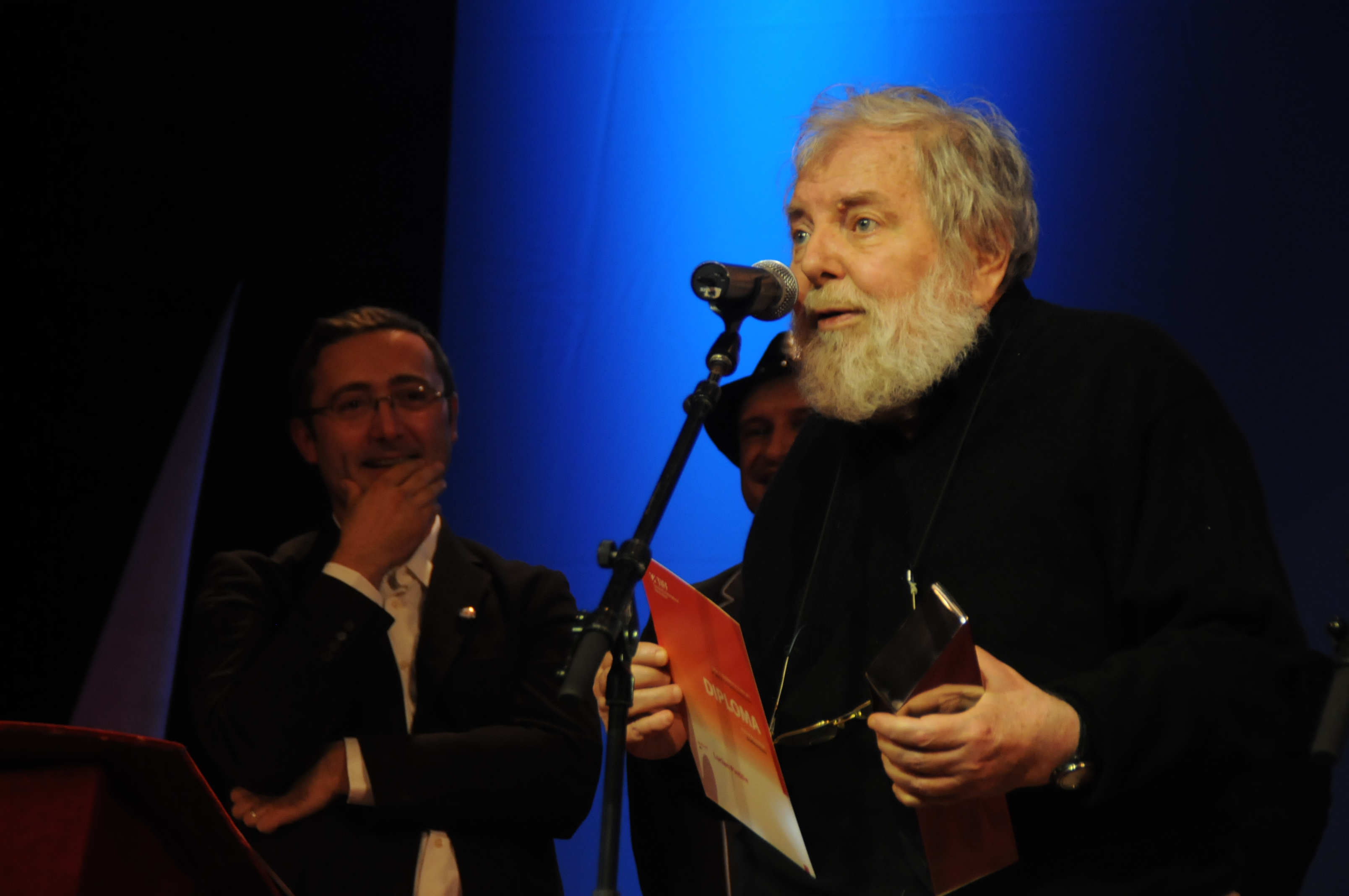 卢西恩·平蒂列的写真