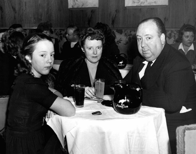 艾玛·雷维尔的写真-The Hitchcock family ...