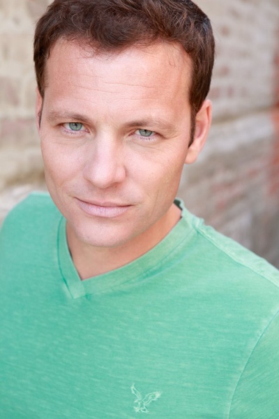 迈克尔·罗德里克的写真