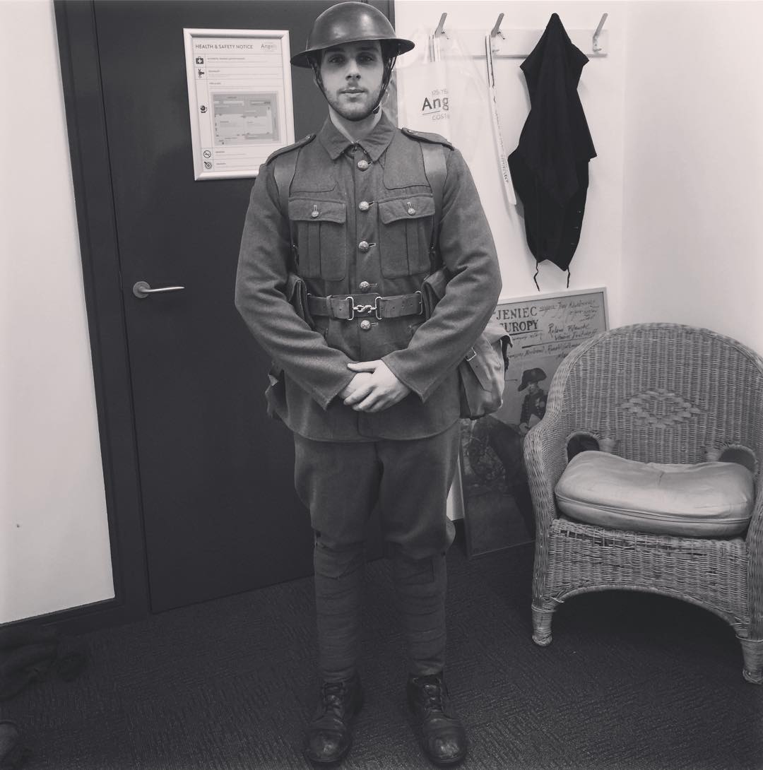 伯纳多·桑托斯的写真-16年照片 强调16年你...