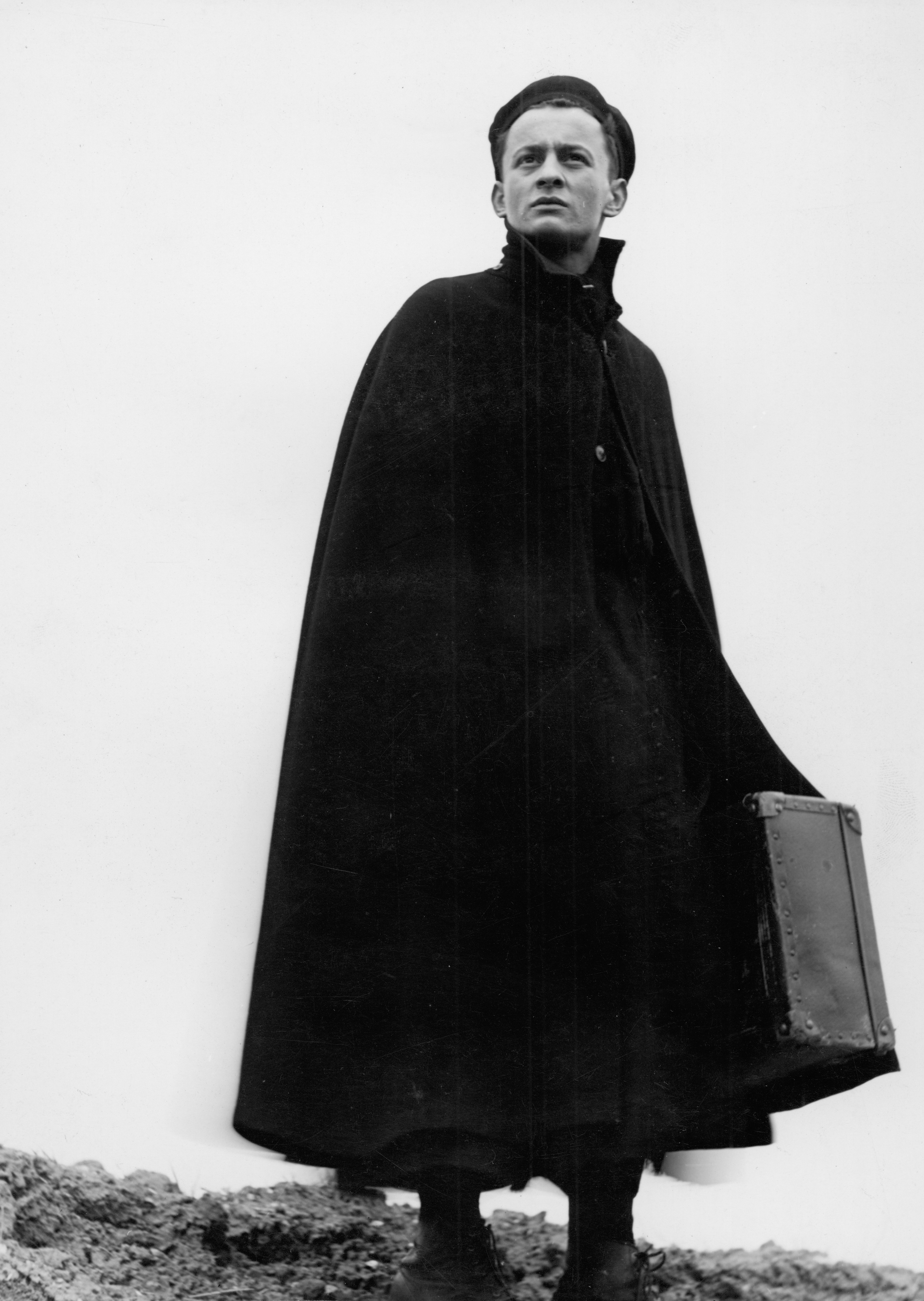 克罗德·莱杜的写真-代表作《乡村教士日记...