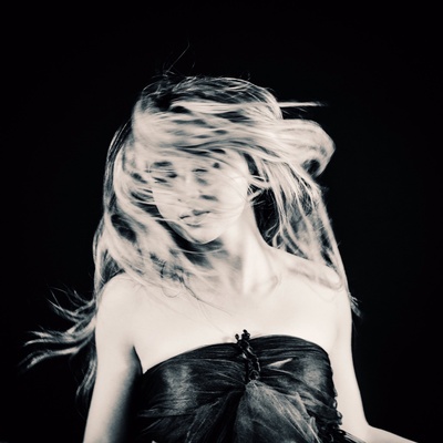 塞布丽娜·卡彭特的写真