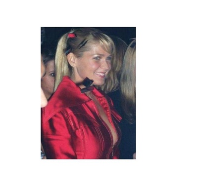 舒莎·莫妮格尔的写真