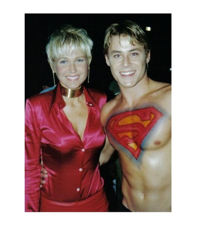 舒莎·莫妮格尔的写真