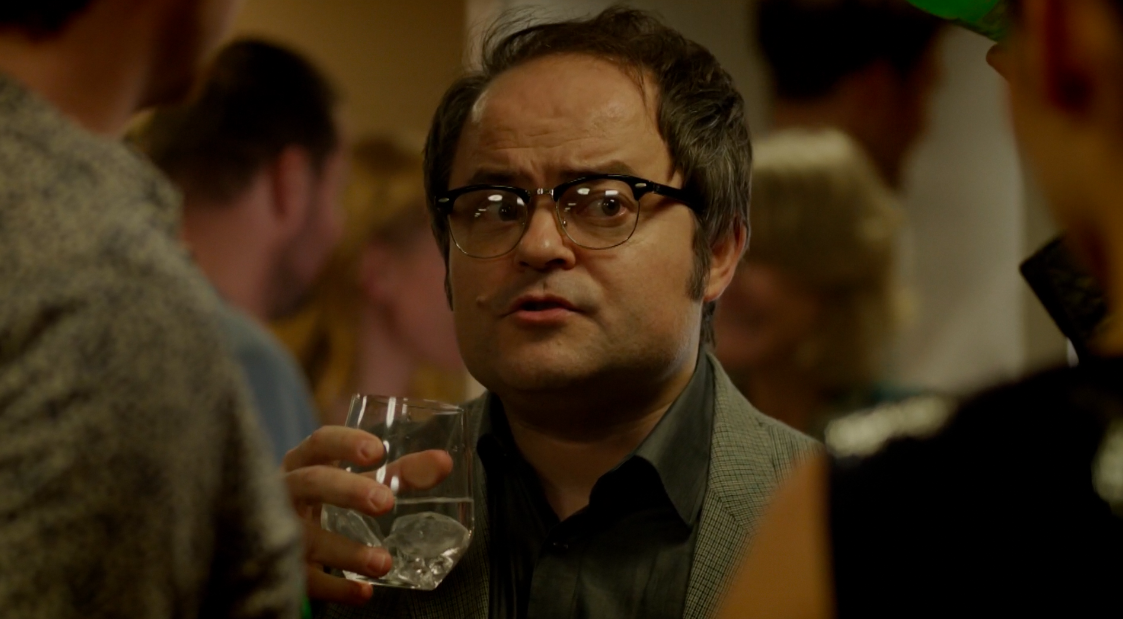 肯尼斯·克拉德的写真-2013《黑镜》S02E03...