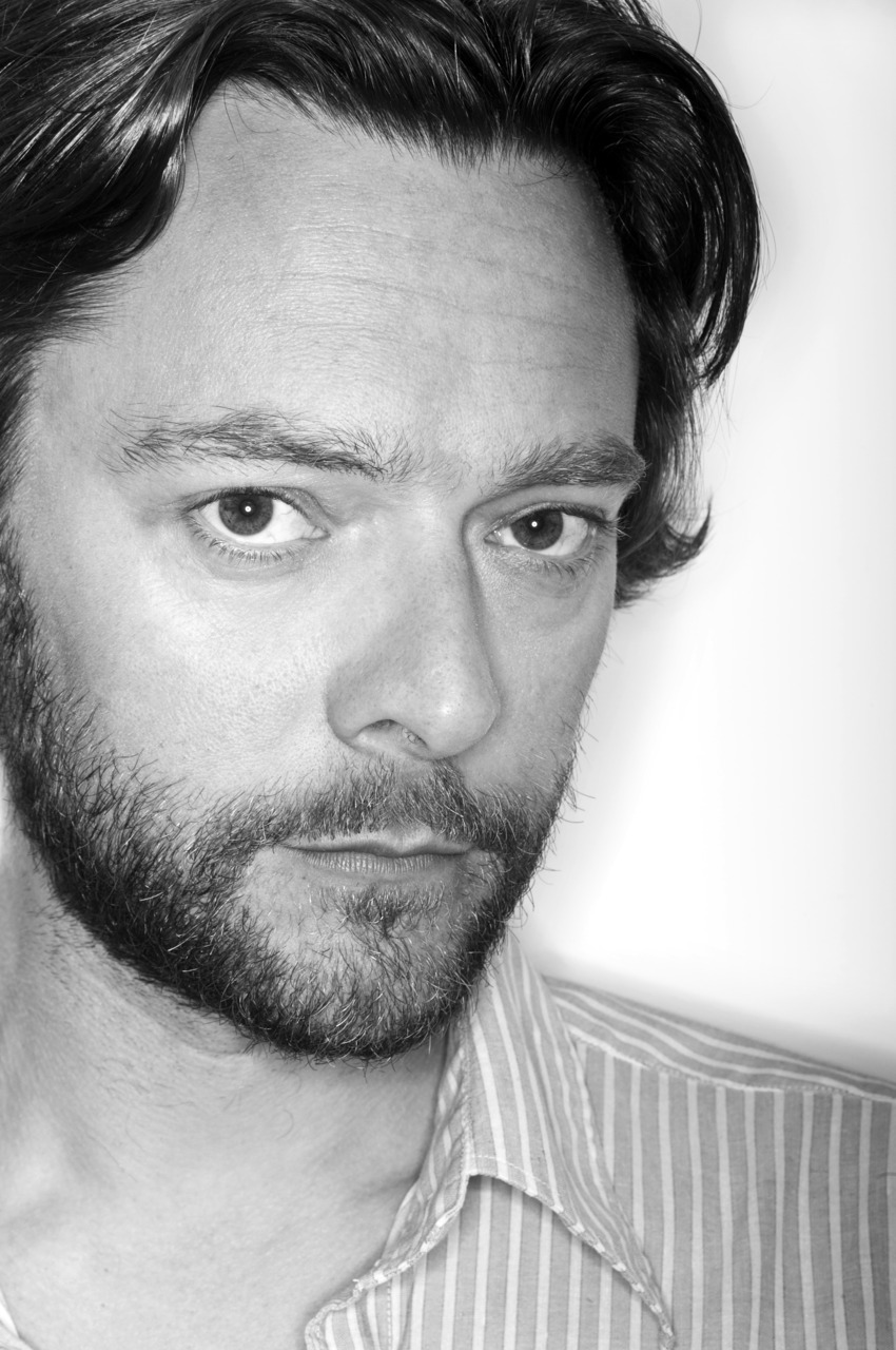 尼古拉斯·博尔顿的写真