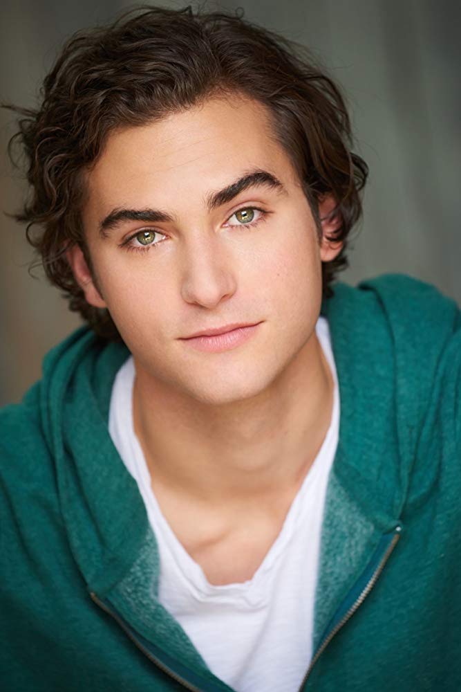 布莱恩·克恩的写真