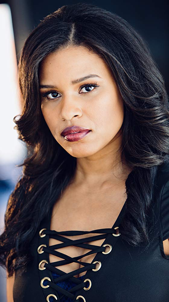 卡瑞尔拉·史密斯的写真