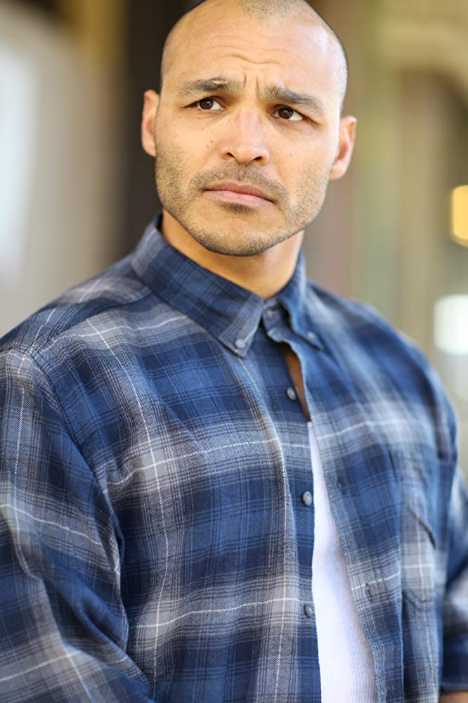 吉米·冈萨雷斯的写真