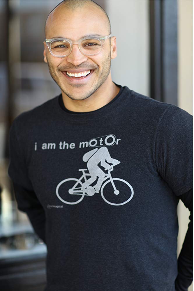 吉米·冈萨雷斯的写真