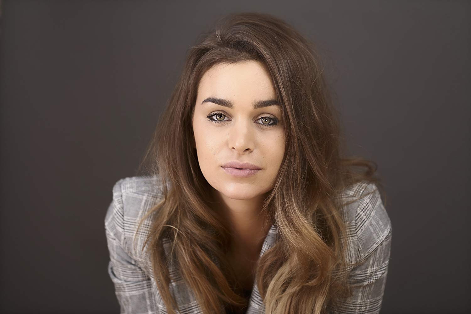 艾莉莎·巴奇尔·贝的写真