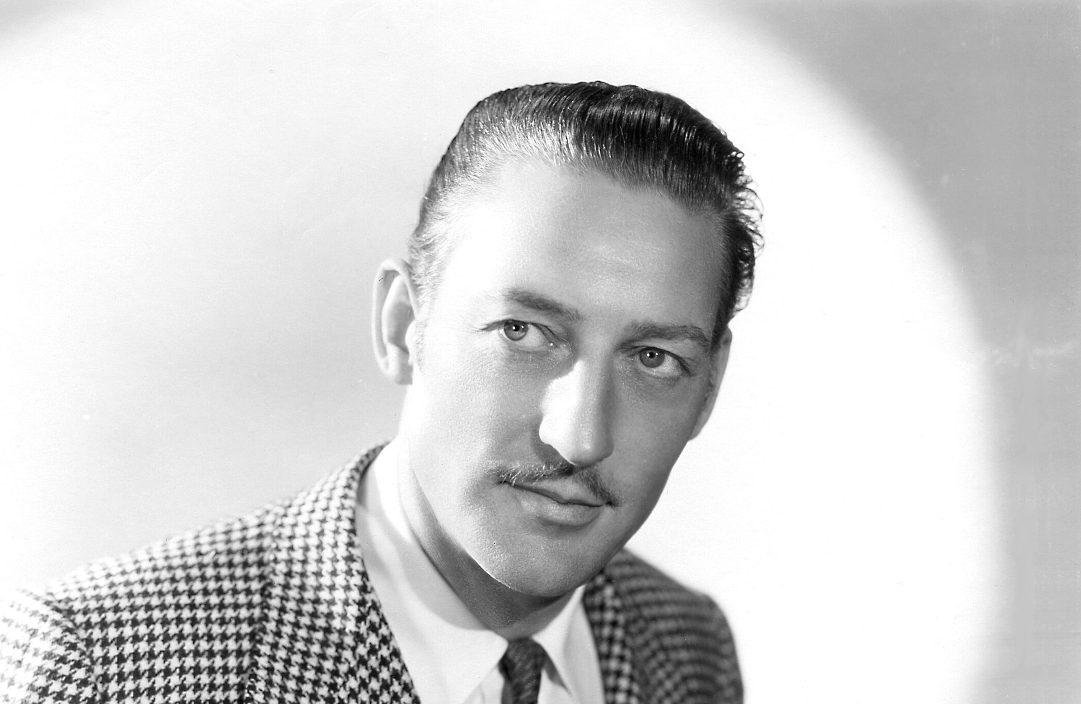 华伦·威廉的写真