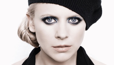 玛丽亚·萨多夫斯卡的写真