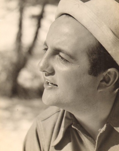 贝尔纳·布里埃的写真